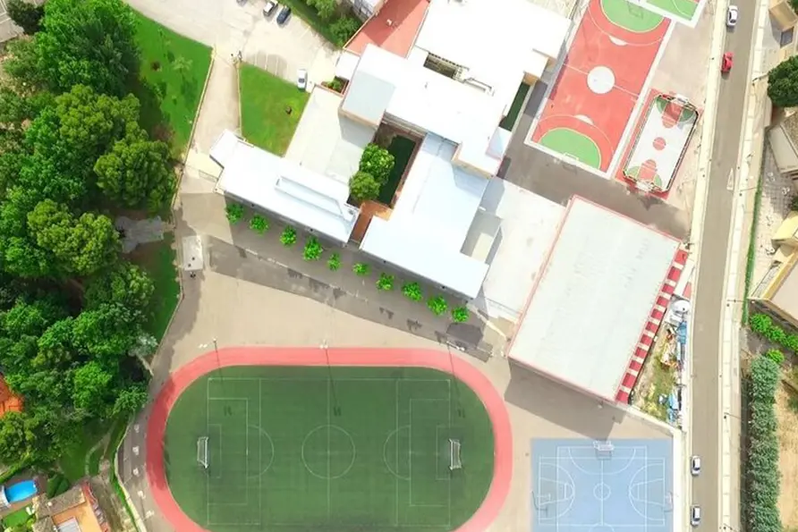 Colegio de Fomento Montearagón: Colegio Privado en ZARAGOZA,Primaria,Secundaria,Bachillerato,Inglés,Francés,Católico,
