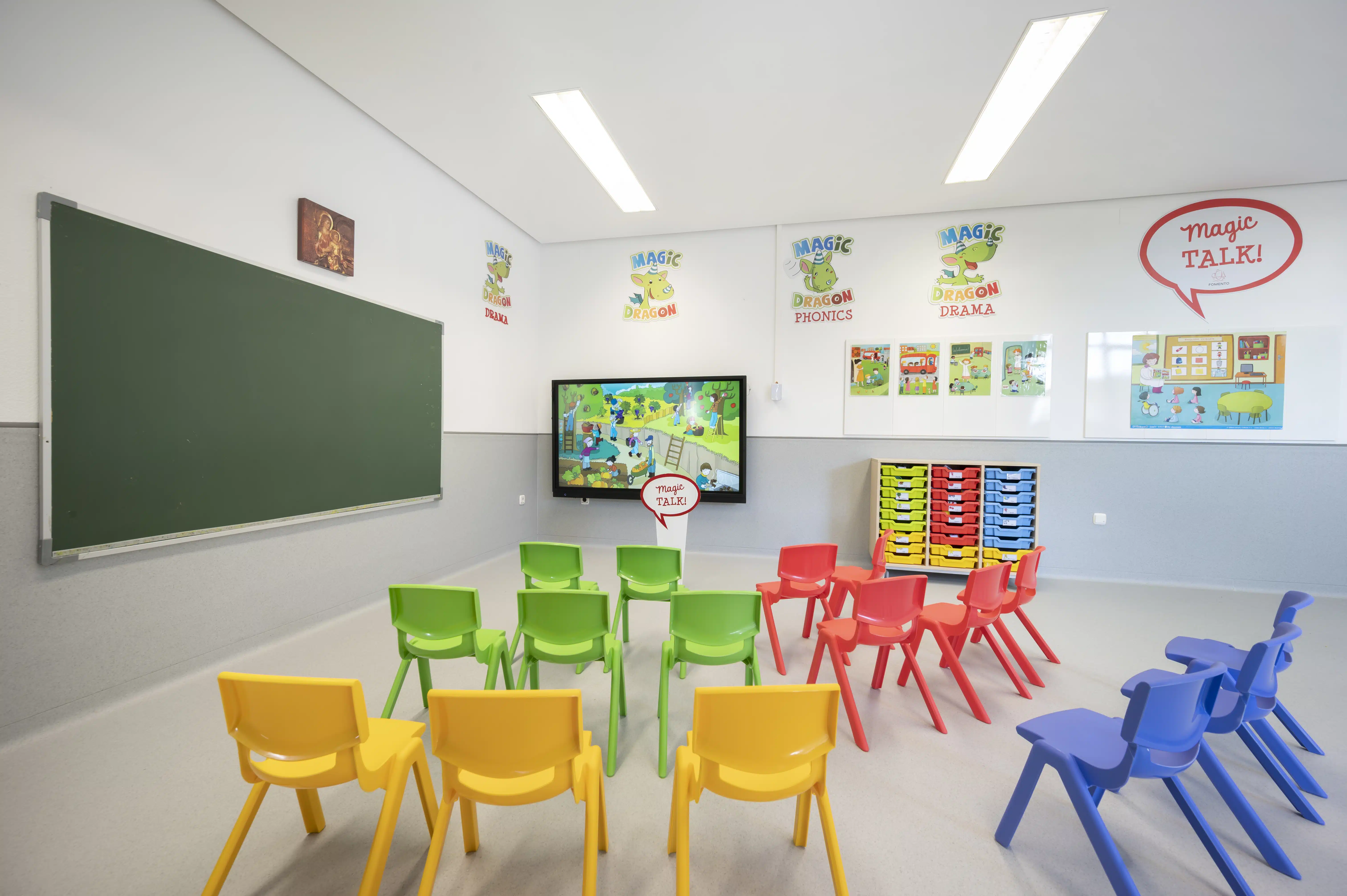 Colegio de Fomento Pinoalbar: Colegio Concertado en Simancas,Infantil,Primaria,Secundaria,Bachillerato,Inglés,Alemán,Católico,