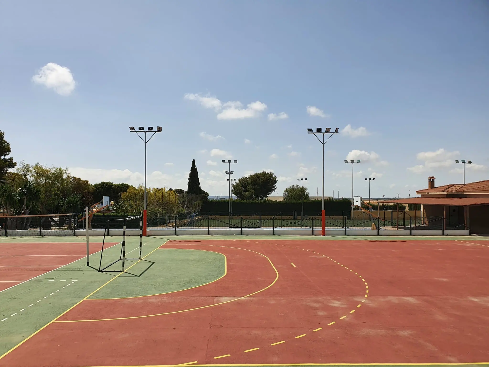Colegio de Fomento Aitana: Colegio Concertado en Torrellano-Elche,Primaria,Secundaria,Bachillerato,Católico,
