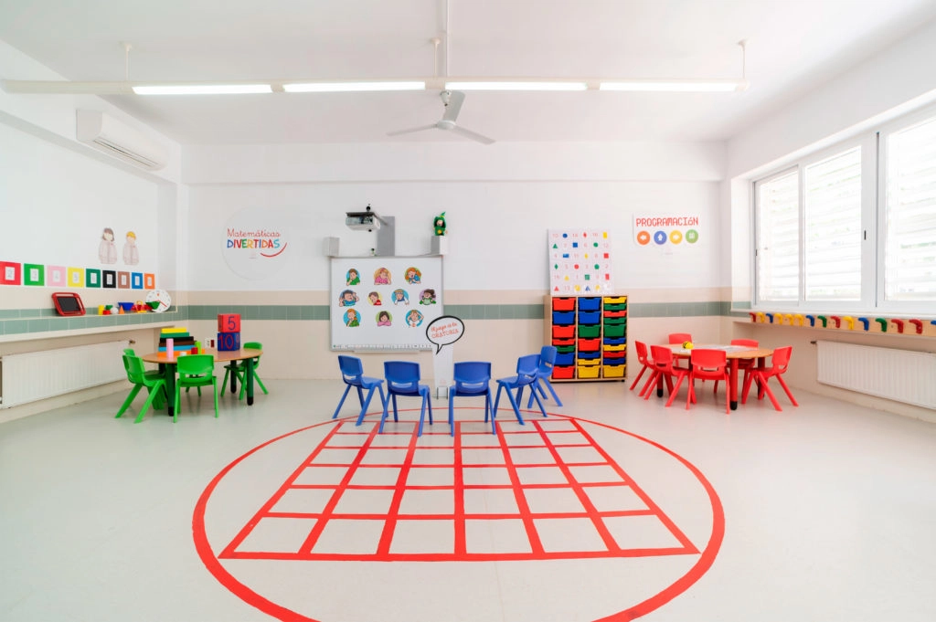 Colegio de Fomento Entreolivos: Colegio Privado en Dos Hermanas,Infantil,Primaria,Secundaria,Bachillerato,Inglés,Francés,Católico,
