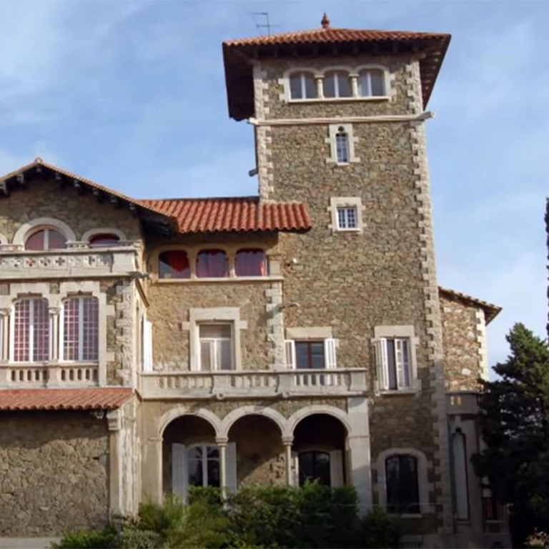 Colegio de Fomento Canigó: Colegio Concertado en BARCELONA,Infantil,Primaria,Secundaria,Bachillerato,Inglés,Francés,Alemán,Católico,