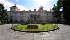 Colegio Amorós: Colegio Concertado en Madrid,Infantil,Primaria,Secundaria,Bachillerato,Inglés,Católico,