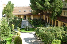 Colegio Ntra. Sra. del Carmen: Colegio Concertado en Madrid,Infantil,Primaria,Secundaria,Bachillerato,Católico,